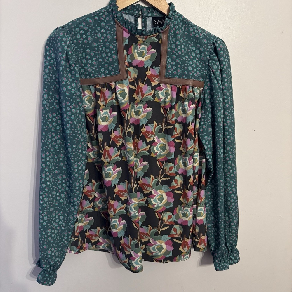 SYSS The Label Women's Green Floral Blouse Faux Leather Trim Size Small